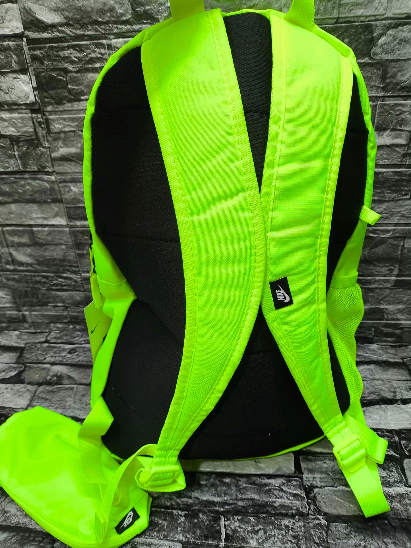 MOCHILA NIKE ELEMENTAL VOLT ESCOLAR CON LAPICERA