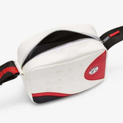 CANGURERA CROSSBODY JORDAN 13 CHICAGO (25 X 19CM) 2026