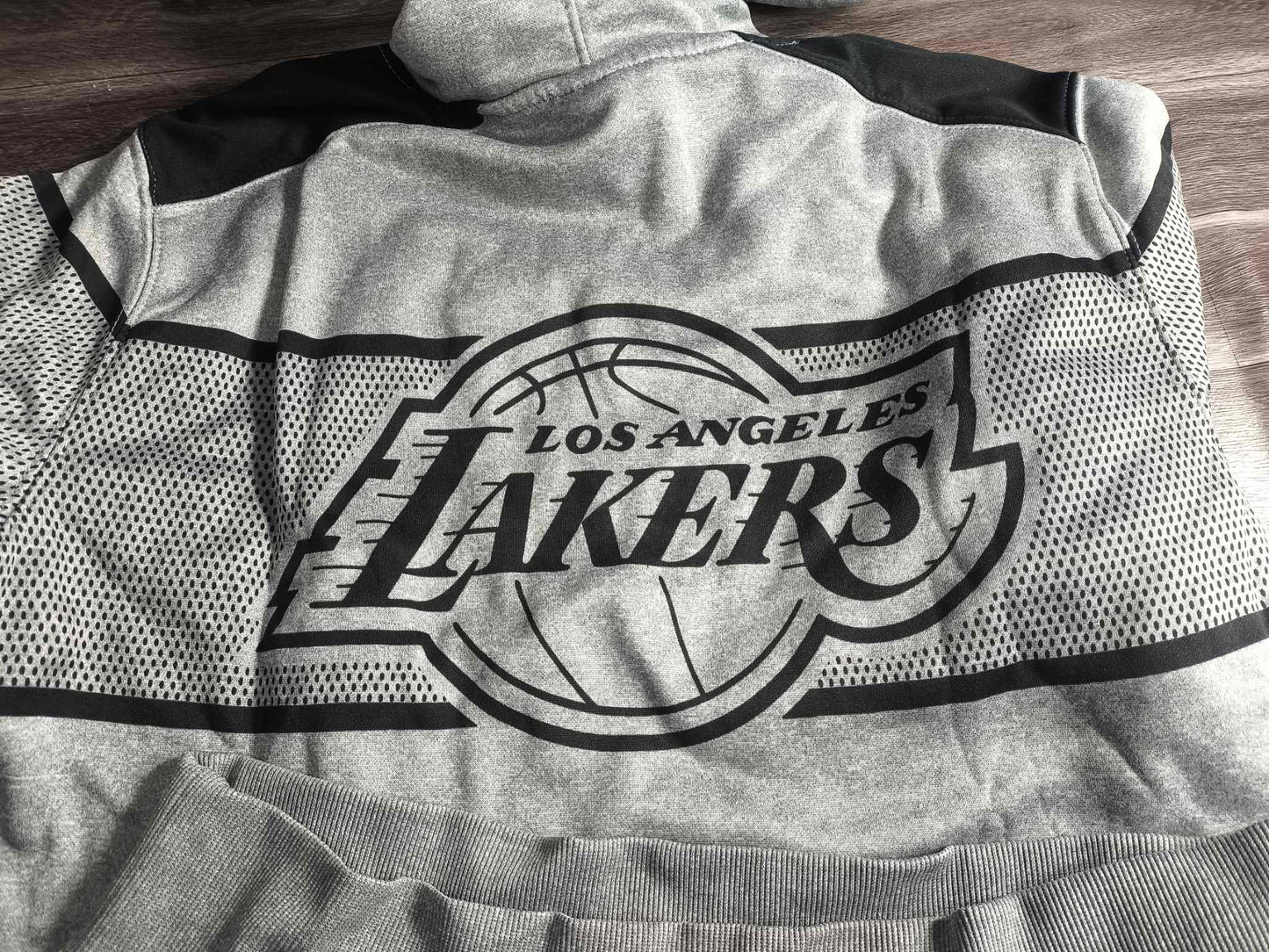 SUDADERA HOODIE LAKERS GREY NBA STORE UNK OFICIAL