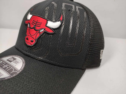 GORRA CURVA NEW ERA BULLS CERRADA (M/L)