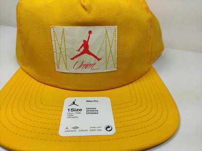 GORRA JORDAN X UNION CAP SPORT GOLD UNITALLA