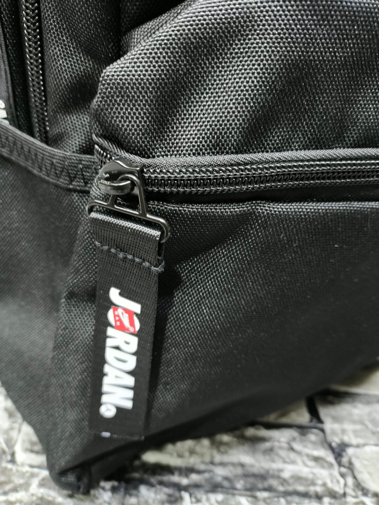 MOCHILA JORDAN JUMPMAN QUAD (21L) ESP LAPTOP 15"