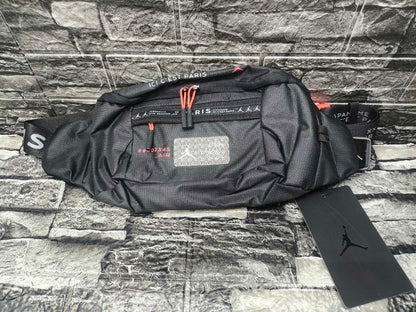 CANGURERA RIÑONERA WAIST PACK PARIS INFRA 30CM ANCHOX15CM CORREA AJUSTABLE