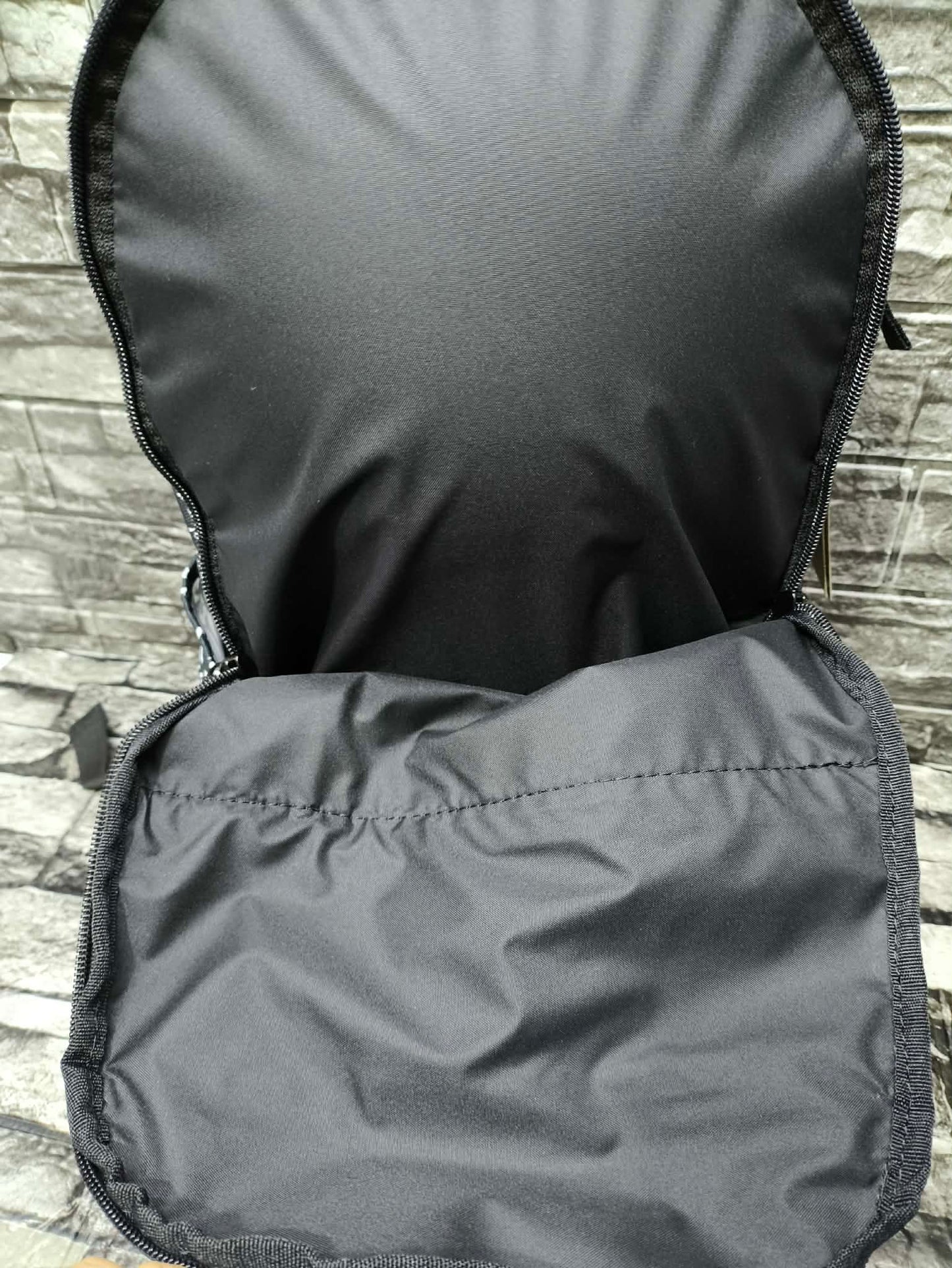 MOCHILA NIKE ELEMENTAL GRAPHIC (40 ALTO X 28 ANCHO)