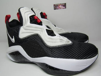 LEBRON SOLDIER 14 BLACK AND WHITE EN CAJA LB17