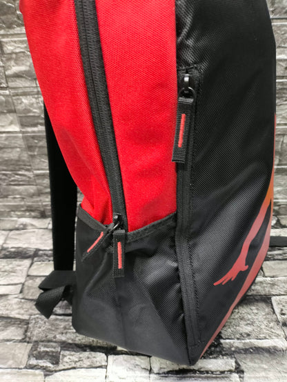 MOCHILA JORDAN SPLIT BAGPACK BRED (40 CM ALTO X 27 CM ANCHO , ESP LAP 14")