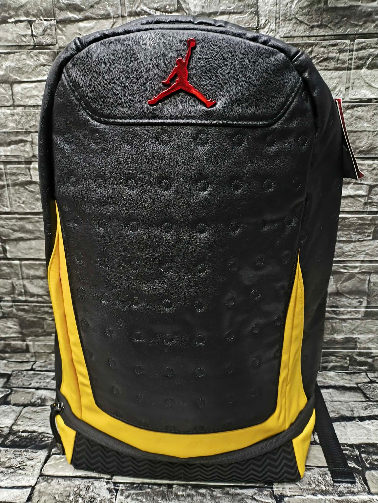 MOCHILA JORDAN 13 BLACK YELLOW CARMELO ANTHONY OFERTA