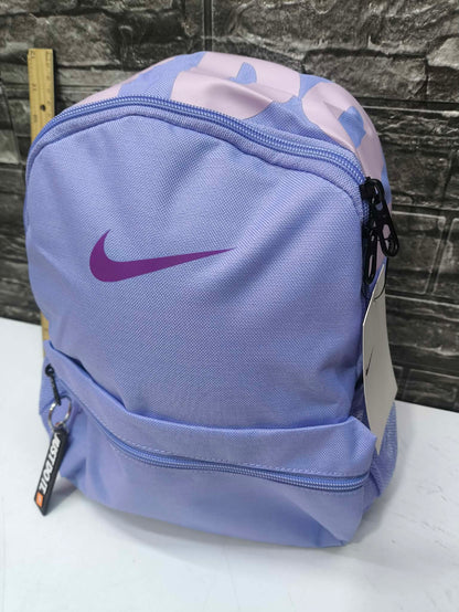MINI BAG NIKE BRASILIA LILA PINK (30CM ALTO X 25CM ANCHO)