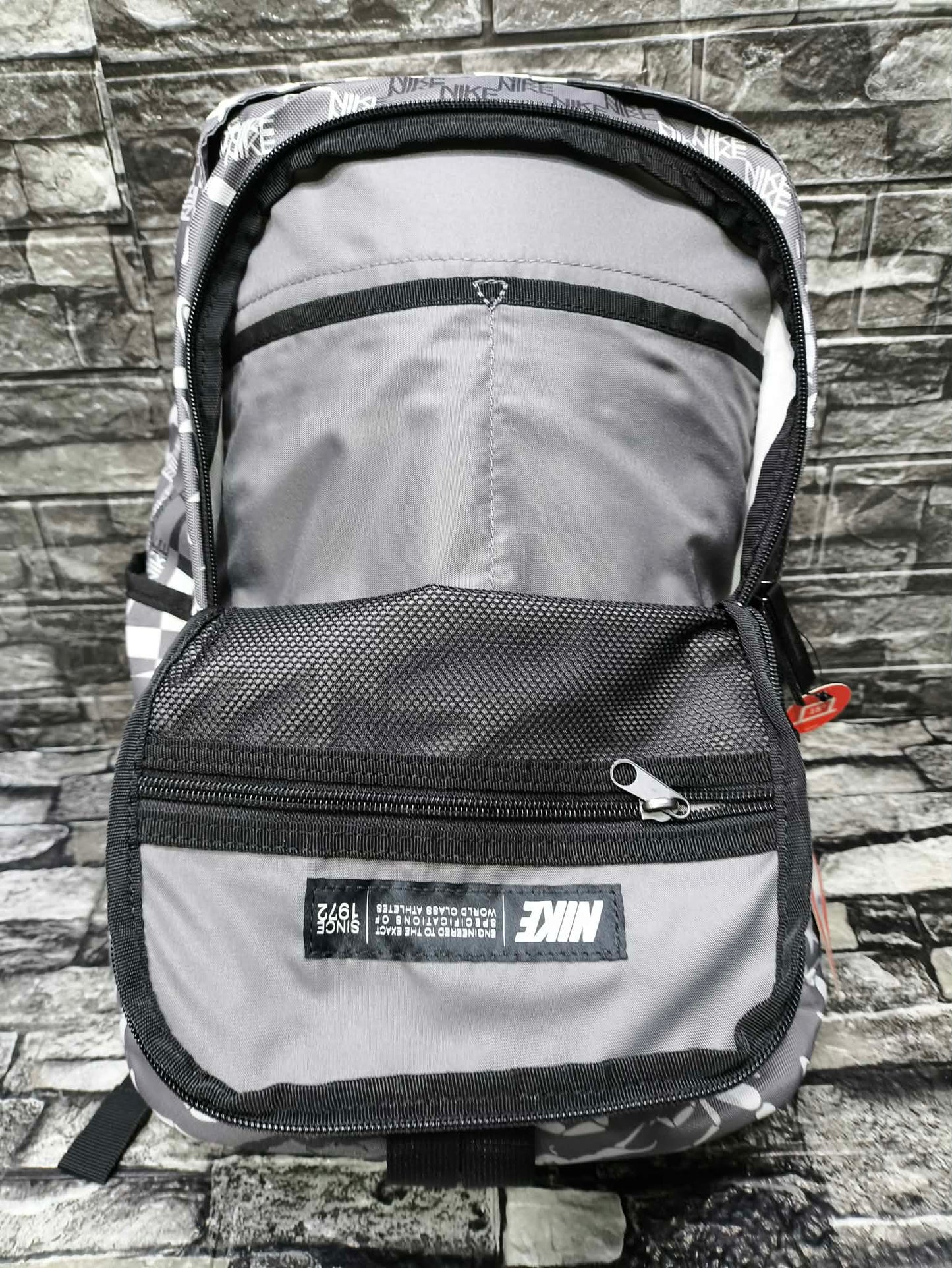 MOCHILA NIKE SOLEDAY ALL ACCES GRIS ESCORPION GRIS ESP PARA LAPTOP 15"