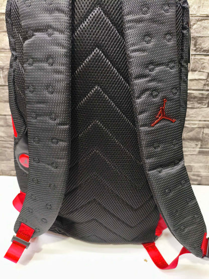 MOCHILA JORDAN 13 BRED EDITION ESP LATOP 15" oferta!!!