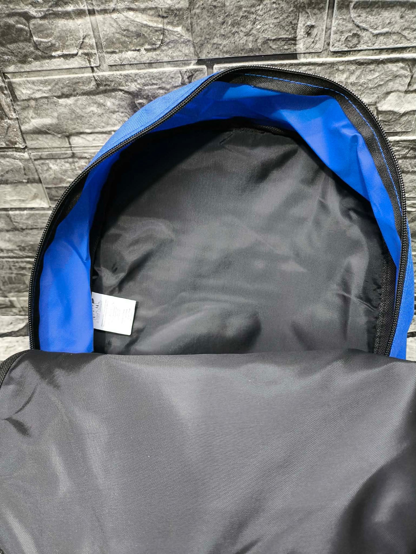 MOCHILA BIOWORLD TUNE SQUA SPACE JAM CON LONCHERA (38 ALTO X 25 ANCHO)