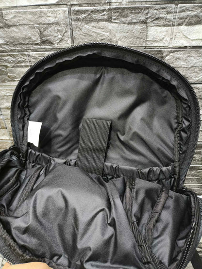 MOCHILA JORDAN BLACK CAT GOLD ESP LAP 15"