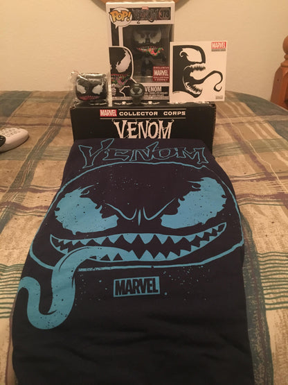 FUNKO POP VENOM #373 PACK CON PLAYERA (XL) Y SQUISH