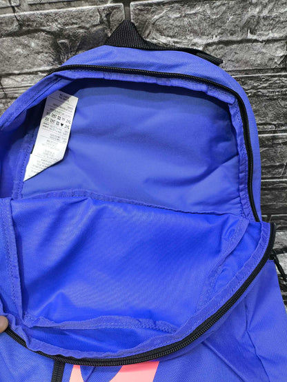 MOCHILA NIKE ELEMENTAL PURPLE (40 ALTO X 27CM ANCHO)