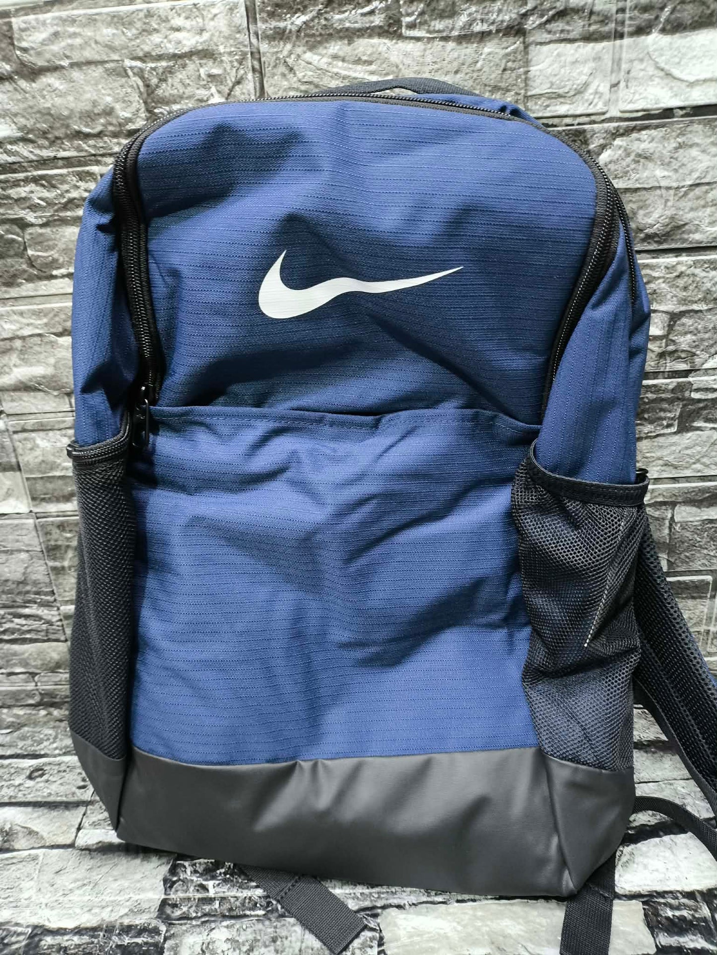MOCHILA NIKE BRASILIA 9.0 MUY COMPLETA 2 COMPARTIEMIENTOS ESP LAP15"