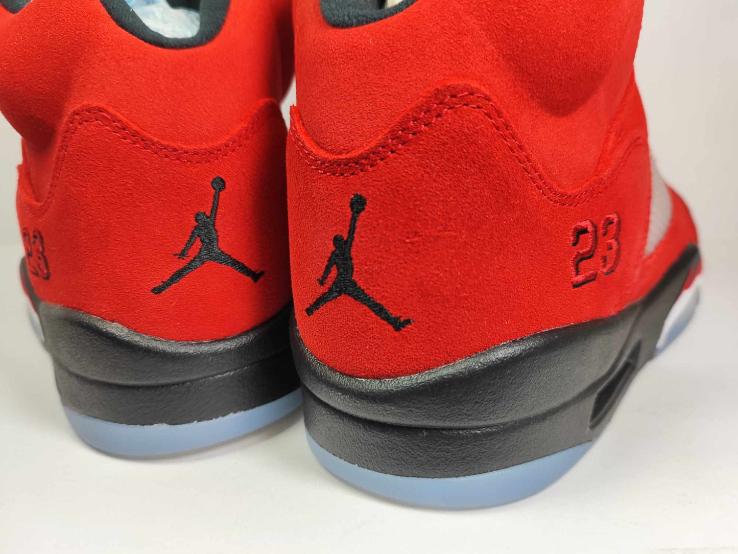 JORDAN 5 TORO BRAVO EN CAJA