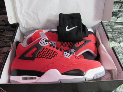 JORDAN 4 TORO BRAVO 2026 EN CAJA