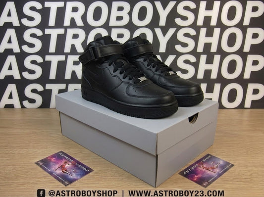 NIKE AIR FORCE 1 MID BLACK EN CAJA