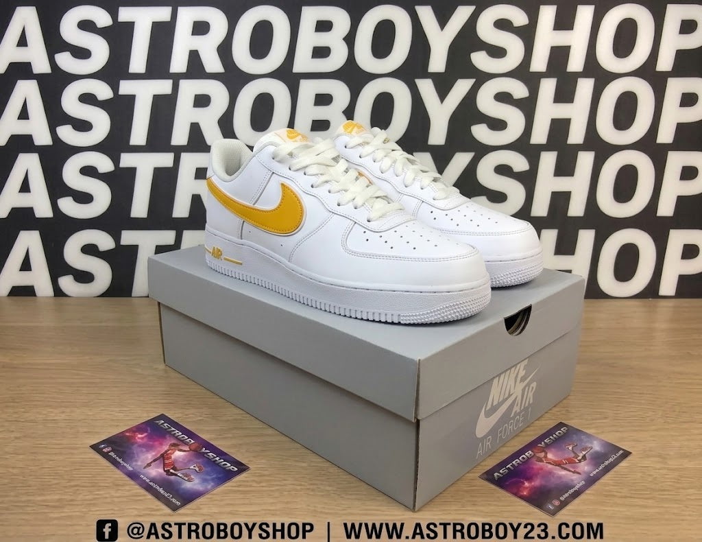 NIKE AIR FORCE 1 WHITE GOLD EN CAJA
