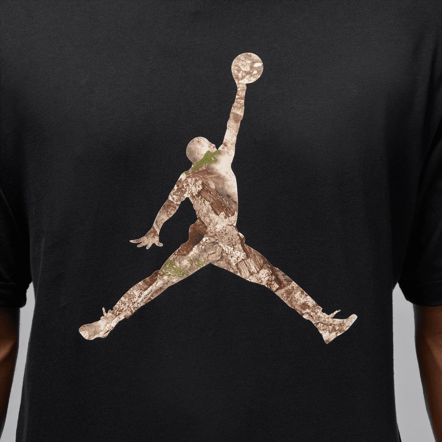 PLAYERA JORDAN BROOKLIN CAMO (M Y L)