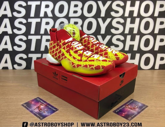 CRAZY BYW PHARRELL CHINESSE NEW YEAR EN CAJA