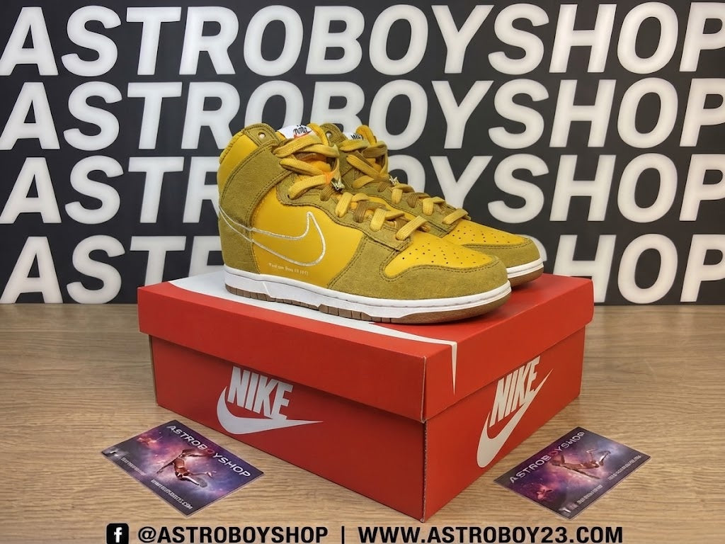 NIKE DUNK HIGH WOMENS UNIVERSITY GOLD EN CAJA