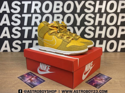 NIKE DUNK HIGH WOMENS UNIVERSITY GOLD EN CAJA