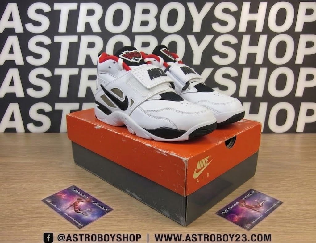 DEION SANDERS DIAMOND TURF PROTO 92 FALCONS 2025 EN CAJA