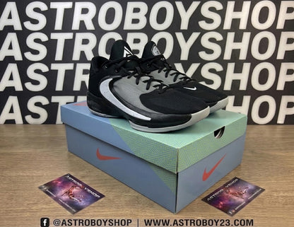 GIANNIS FREAK 4 BLACK OREO EN CAJA