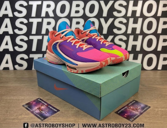 GIANNIS FREAK 4 VIVID PURPLE EN CAJA