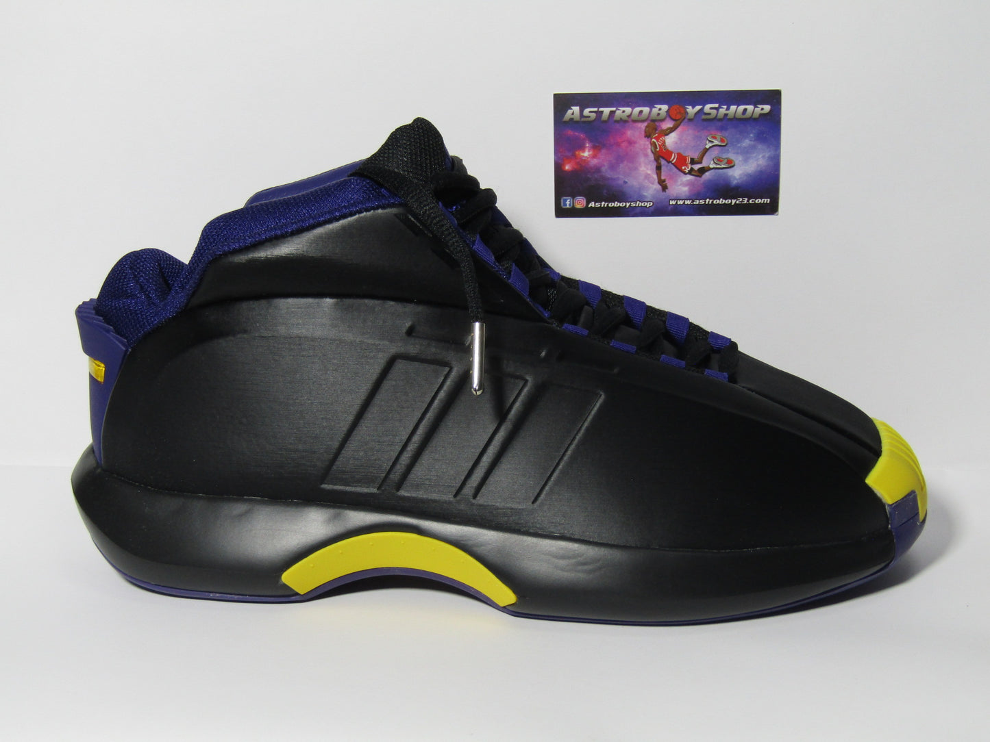 KOBE CRAZY 1 LAKERS BLACK 2023 EN CAJA