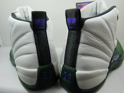 JORDAN 12 BUCKS GREEN EN CAJA