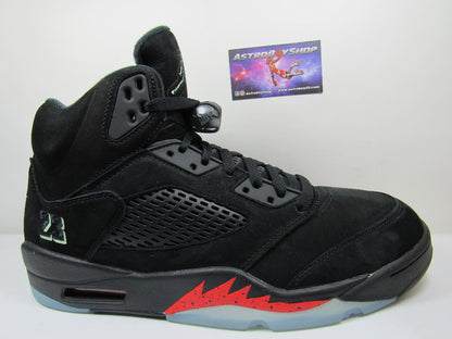 JORDAN 5 HALLOWEN GLOW IN THE DARK EN CAJA
