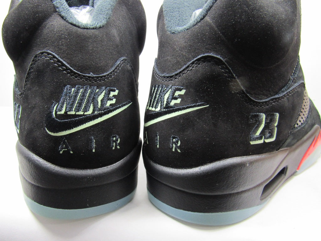 JORDAN 5 HALLOWEN GLOW IN THE DARK EN CAJA