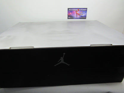 JORDAN 5 HALLOWEN GLOW IN THE DARK EN CAJA