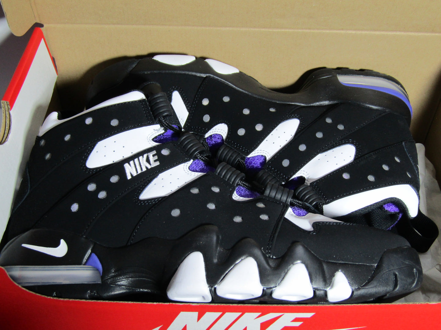 BARKLEY CB94 BLACK PURPLE 2023 EDITION EN CAJA