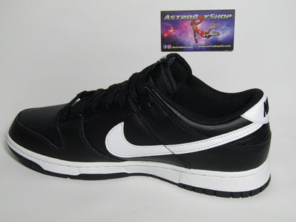 NIKE DUNK LOW BLACK AND WHITE EN CAJA
