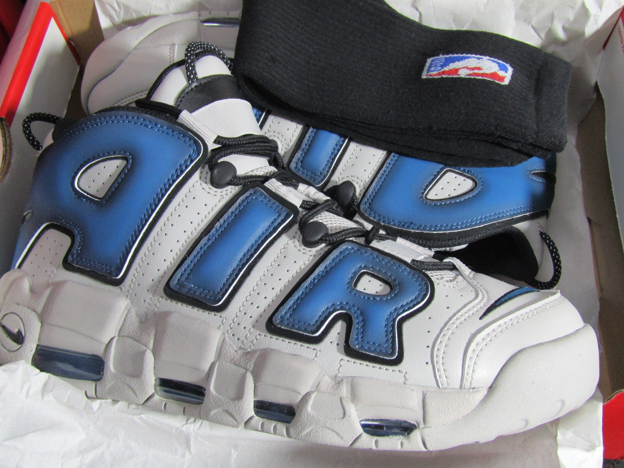 PIPPEN AIR MORE UPTEMPO INDUSTRIAL BLUE EN CAJA