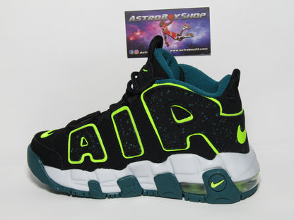 PIPPEN AIR MORE UPTEMPO KIDS "BLACK VOLT" KIDS EN CAJA (18 CM)