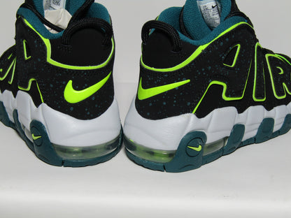 PIPPEN AIR MORE UPTEMPO KIDS "BLACK VOLT" KIDS EN CAJA (18 CM)