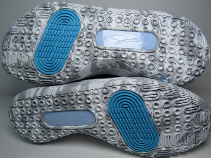 KEVIN DURANT 13 CEMENT GREY EN CAJA