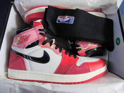 JORDAN 1 HIGH SPIDER VERSE GLOW IN THE DARK EN CAJA