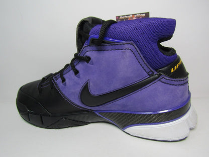 KOBE 1 VARSITY PURPLE EN CAJA KOBE