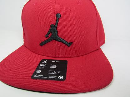 GORRA PLANA JORDAN PRO CAP GYM RED TORO (M/L) MOD:FD5184-687