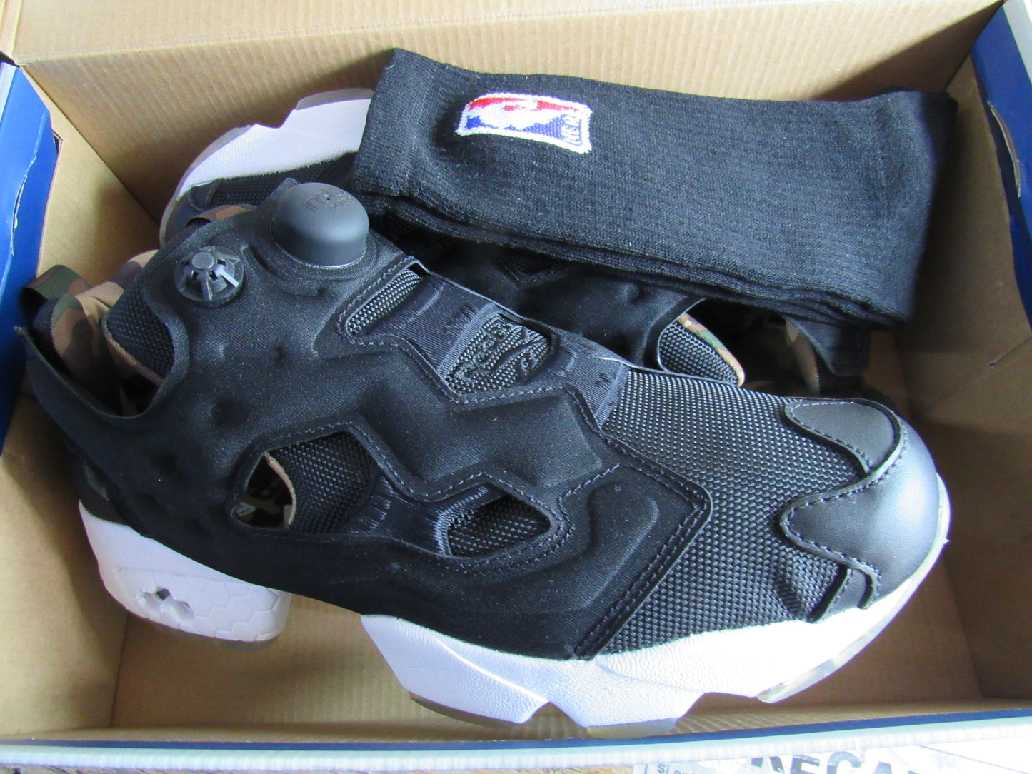 RBK THE PUMP FURY "CAMOUFLAGE" EN CAJA