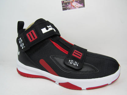 LEBRON SOLDIER 13 PS KIDS EN CAJA (16.5 CM)