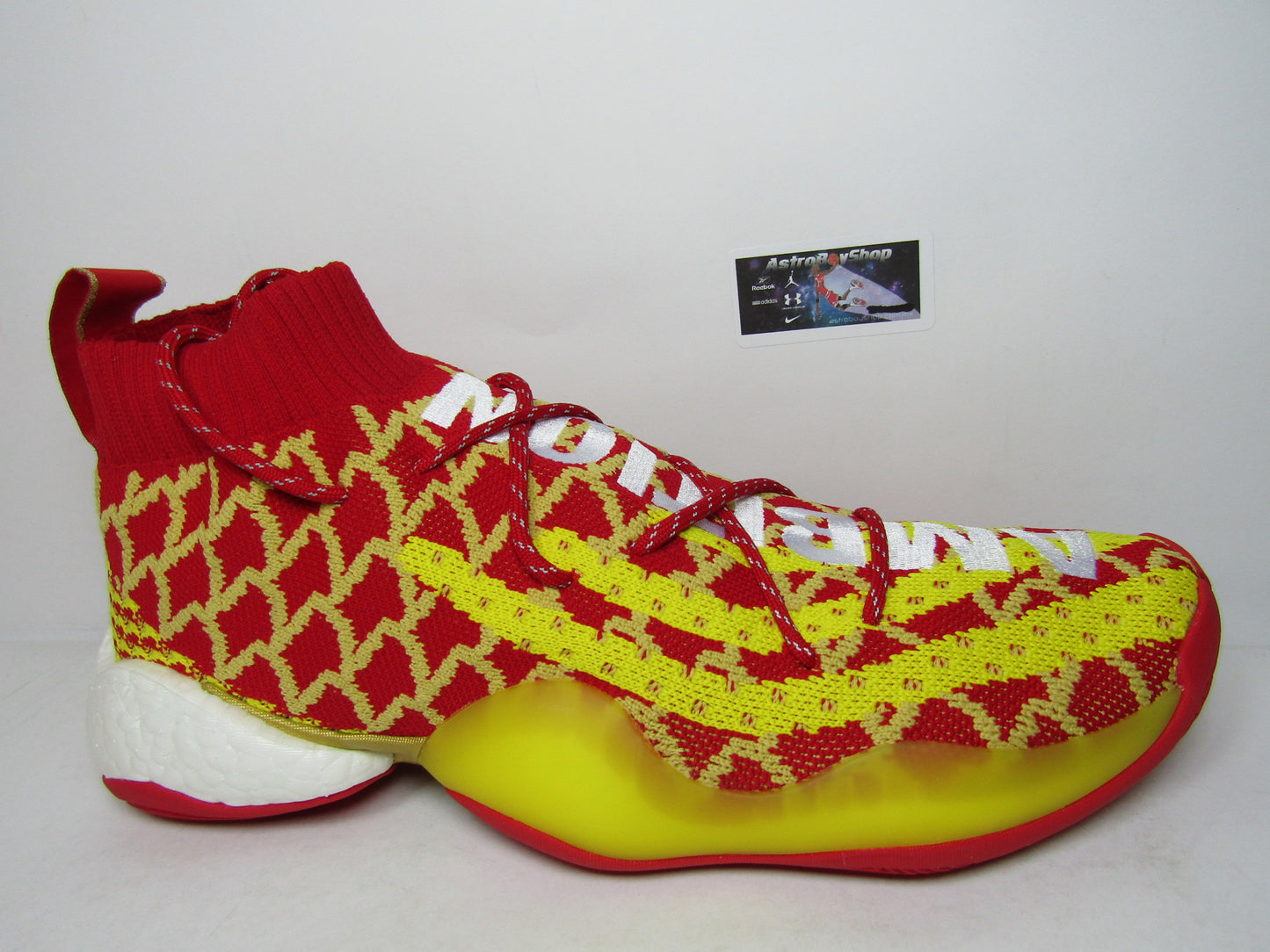 CRAZY BYW PHARRELL CHINESSE NEW YEAR EN CAJA