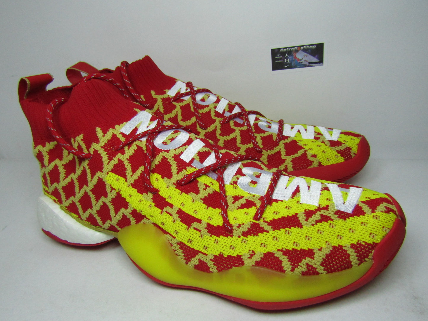 CRAZY BYW PHARRELL CHINESSE NEW YEAR EN CAJA