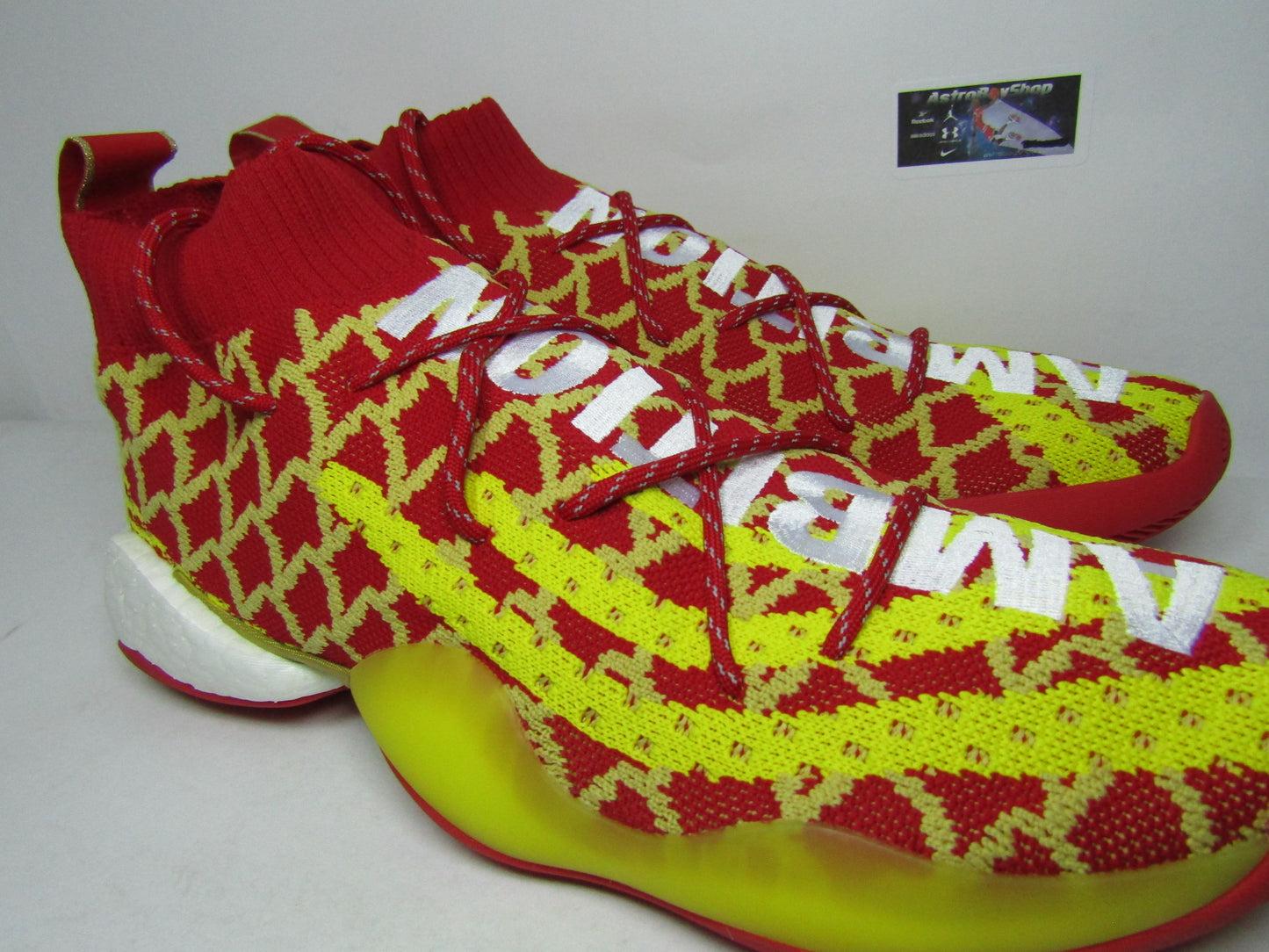 CRAZY BYW PHARRELL CHINESSE NEW YEAR EN CAJA