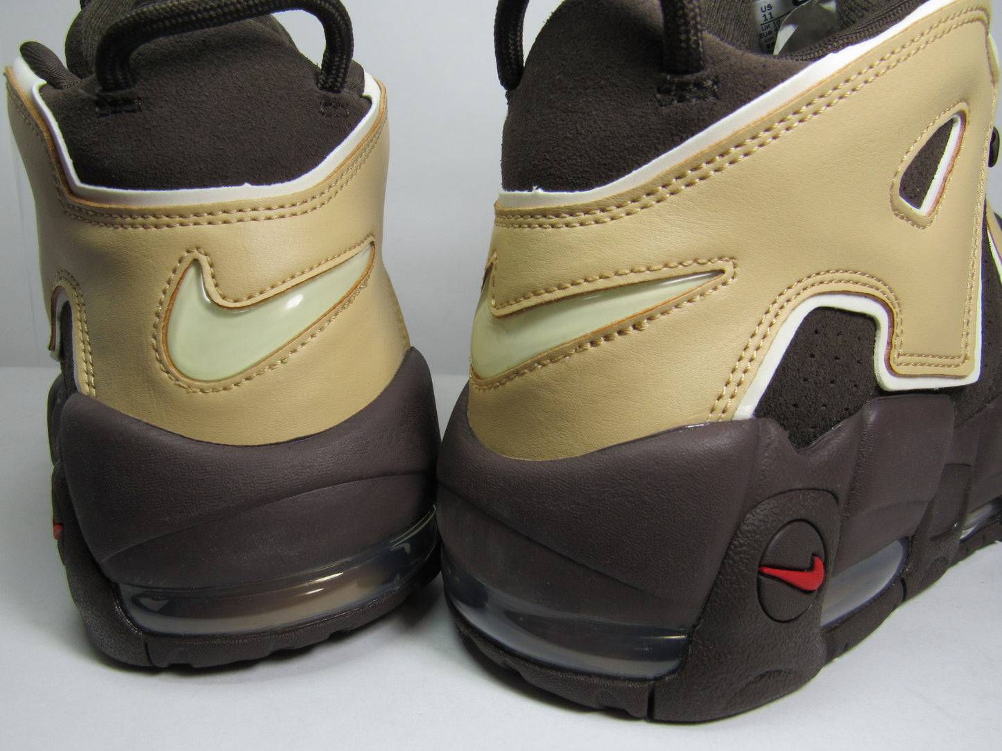 PIPPEN AIR MORE UPTEMPO BAROQUE BROWN EN CAJA